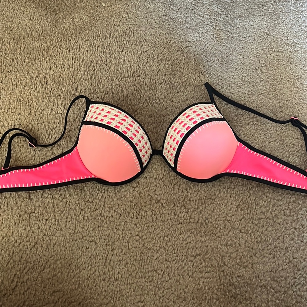 Bikini top